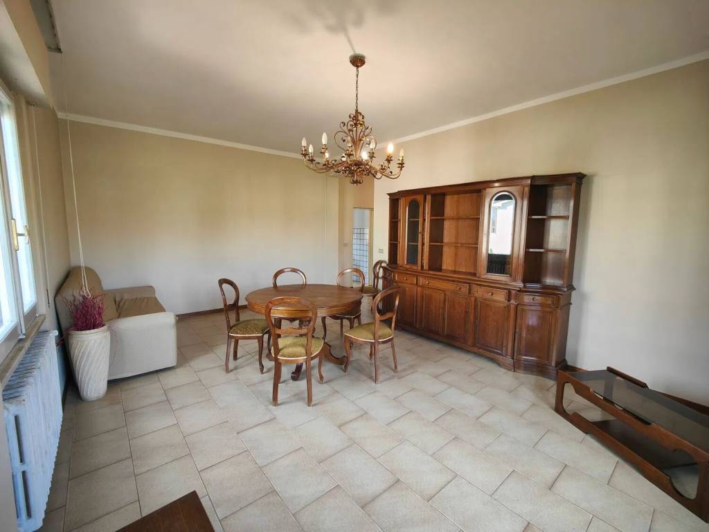Appartamento a Montevarchi in Via A.Vespucci - Foto 4