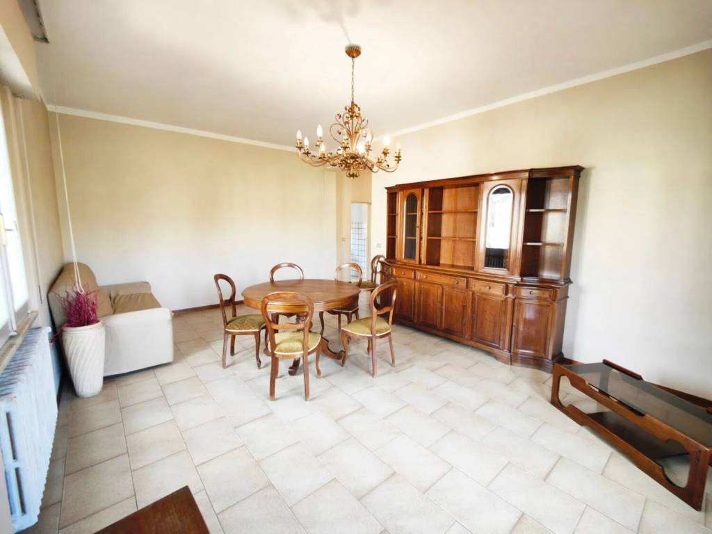 Appartamento a Montevarchi in Via A.Vespucci - Foto 5