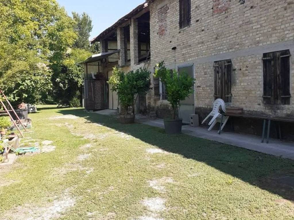 Rustico / casale a Brugnera in Via Bassa 3 - Foto 2