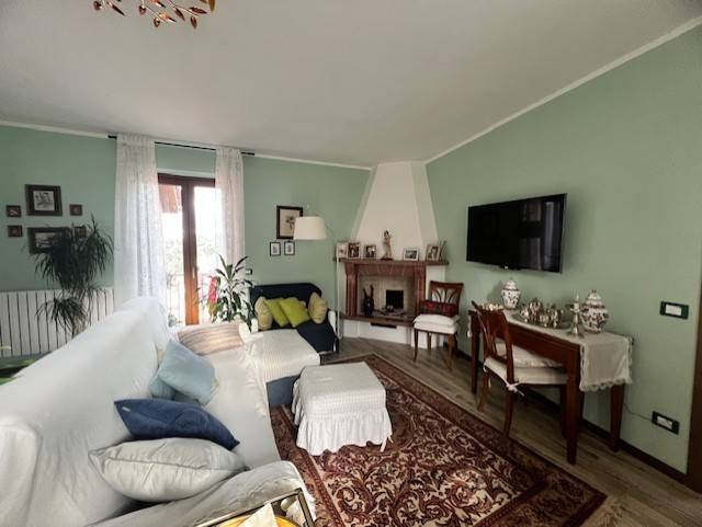 Appartamento a Bassano romano in Via Poggio Santa Croce, 52 - Foto 2