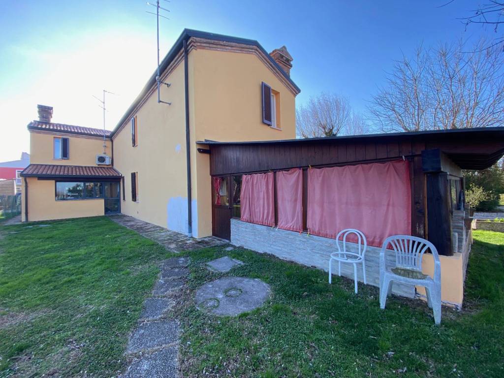 Villa a Ferrara in Via Vallicelle, 27 - Foto 3