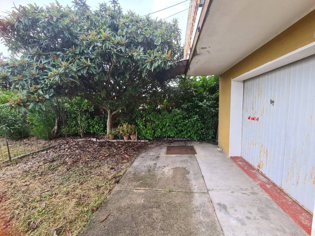 Villa a Fontanafredda in Via Giosuè Carducci, 110 - Foto 2