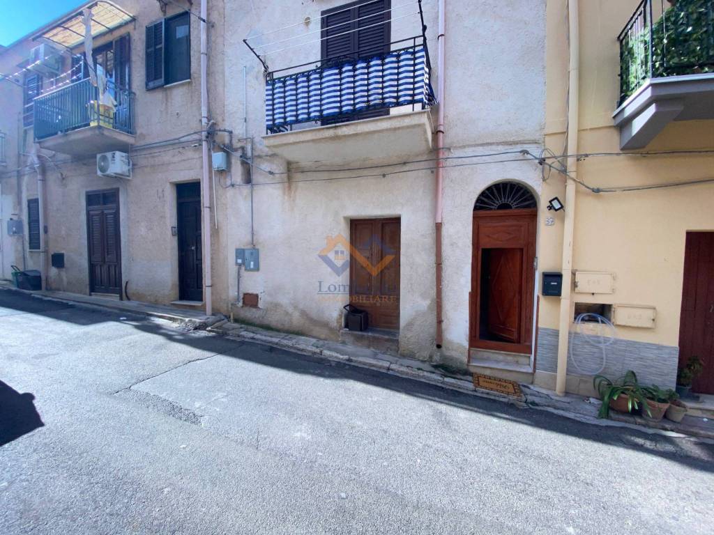 Casa indipendente a Castellammare del golfo in Via San Giuseppe - Foto 2