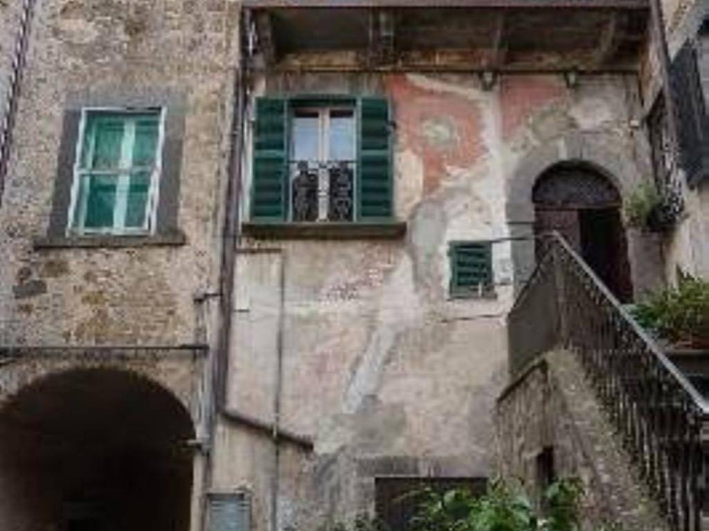 Appartamento a Bagnoregio in Corso Giuseppe Mazzini s.n.c - Foto 2