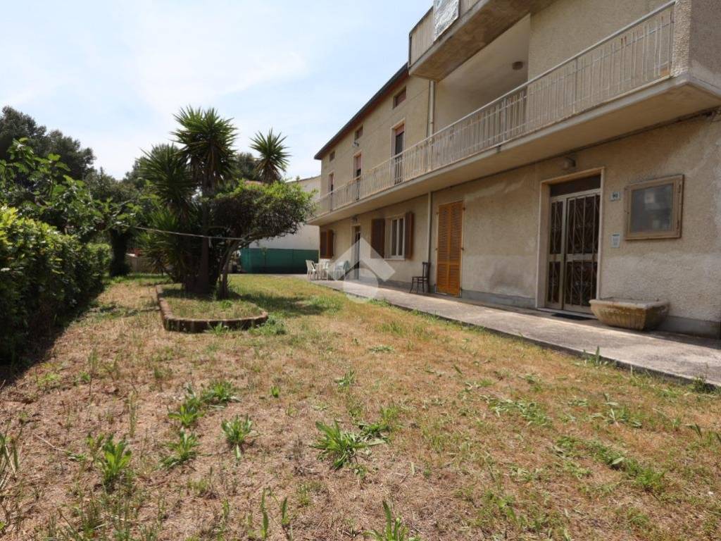 Casa indipendente a Martinsicuro in Lungomare Italia - Foto 3