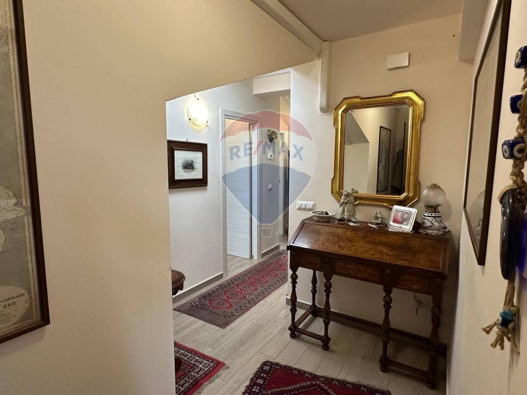 Attico / mansarda a Viagrande in Via Giovanni Milana, 9 - Foto 3