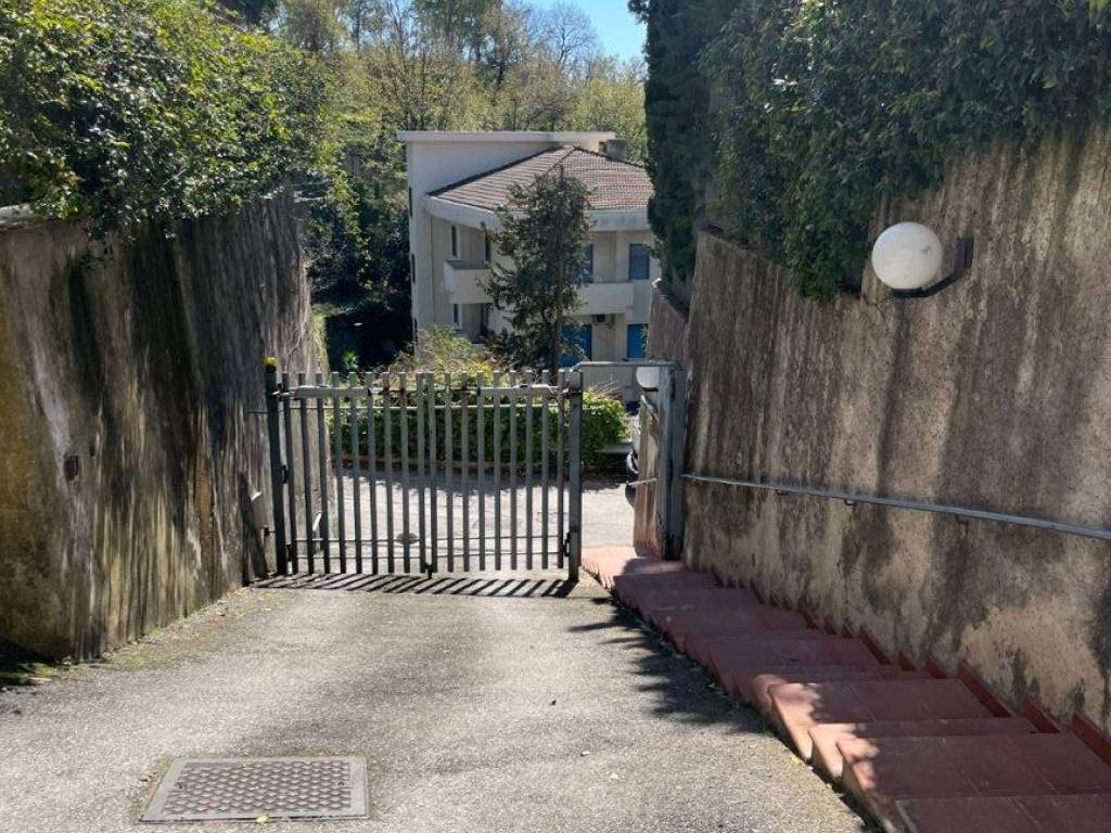 Appartamento a Salerno in Viale delle Acacie - Foto 3