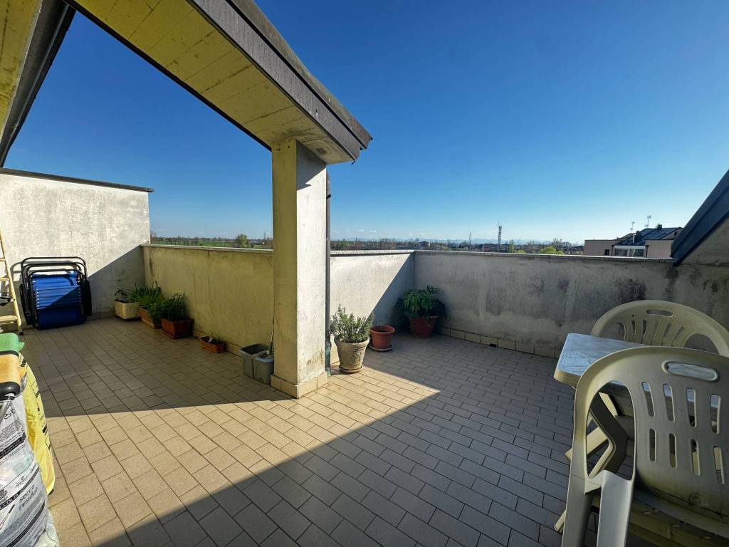 Attico / mansarda a Tavazzano con villavesco in Via Lago Gerundo, 7 - Foto 4
