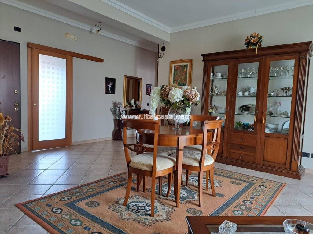 Appartamento a Crotone in via argentina - Foto 3