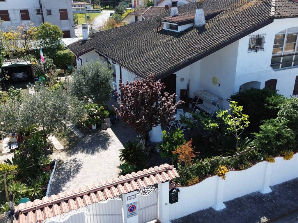 Villa a Comacchio in Via Imperiali, 153 - Foto 2
