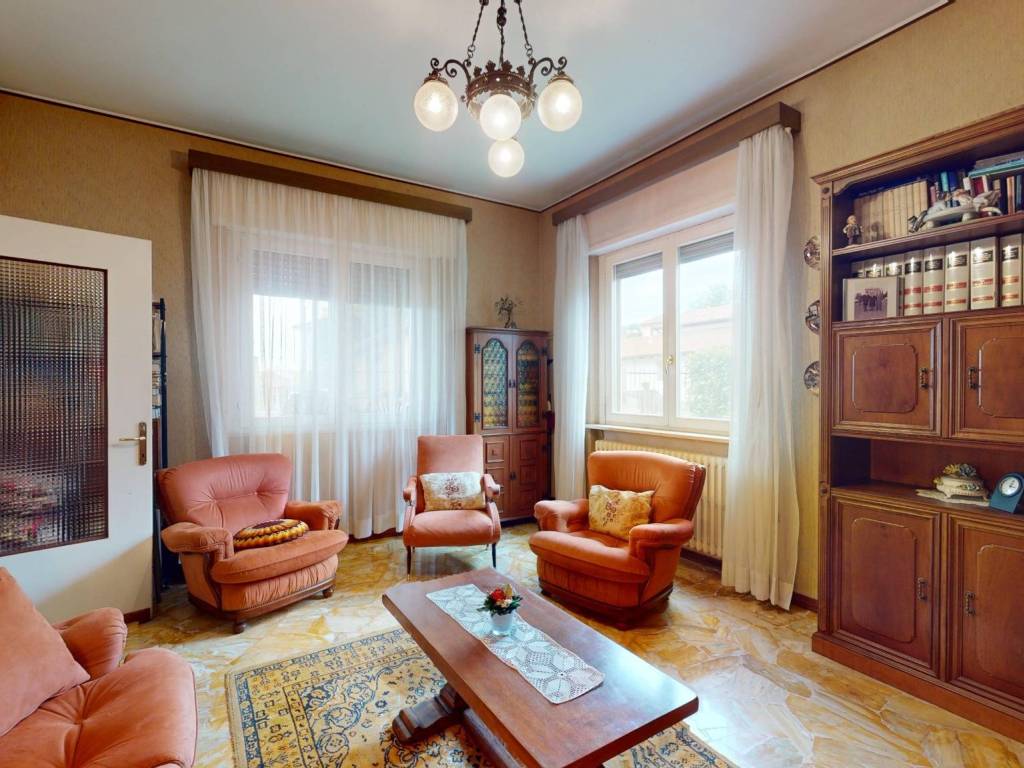 Casa indipendente a Besozzo in Via Piave - Foto 5