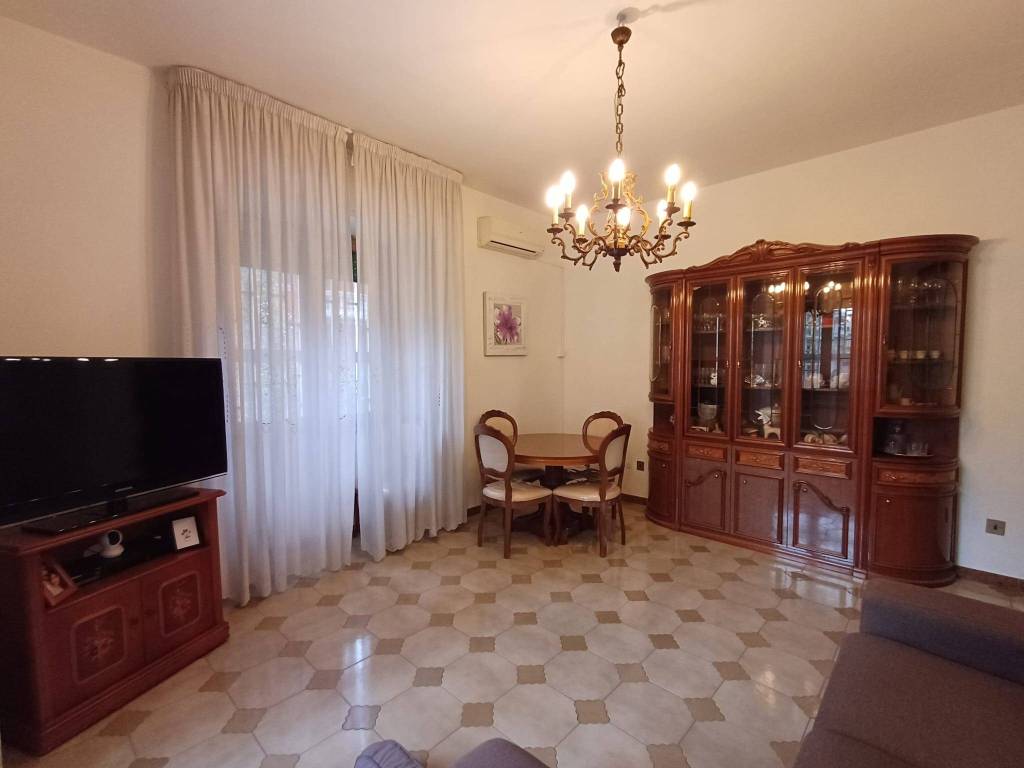 Appartamento a Caserta in Via Carlo Santagata, 3 - Foto 2