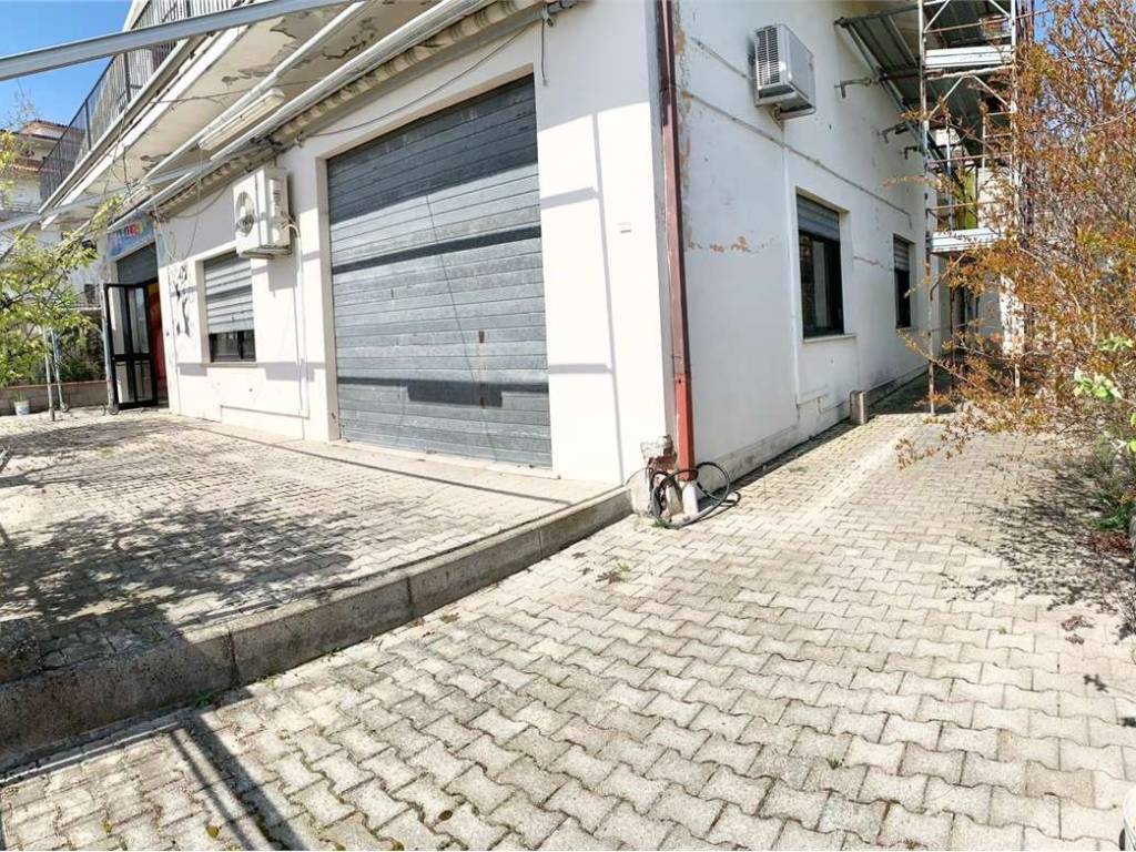 Palazzo / stabile a Guglionesi in Viale Cristoforo Colombo, 53 - Foto 4