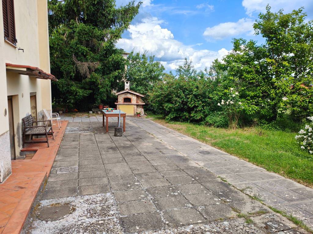 Appartamento a Montevarchi in Via Aretina - Foto 2