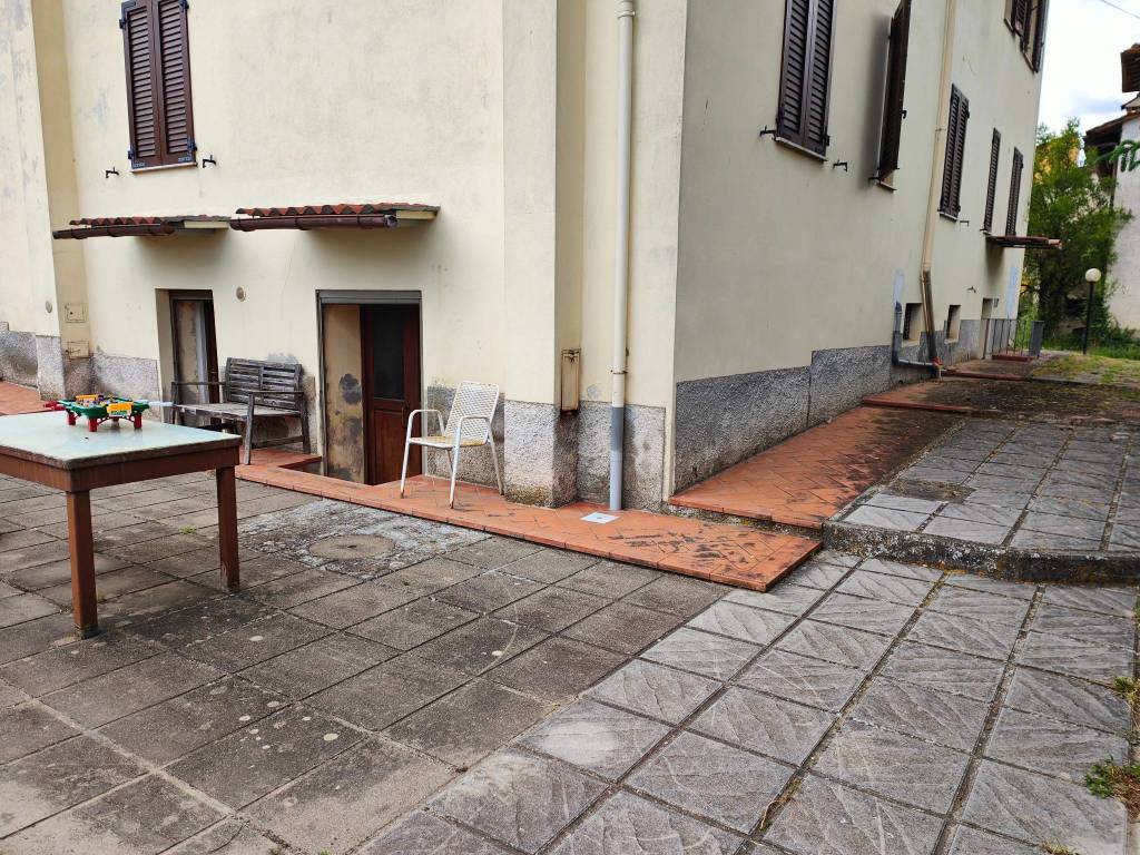 Appartamento a Montevarchi in Via Aretina - Foto 5
