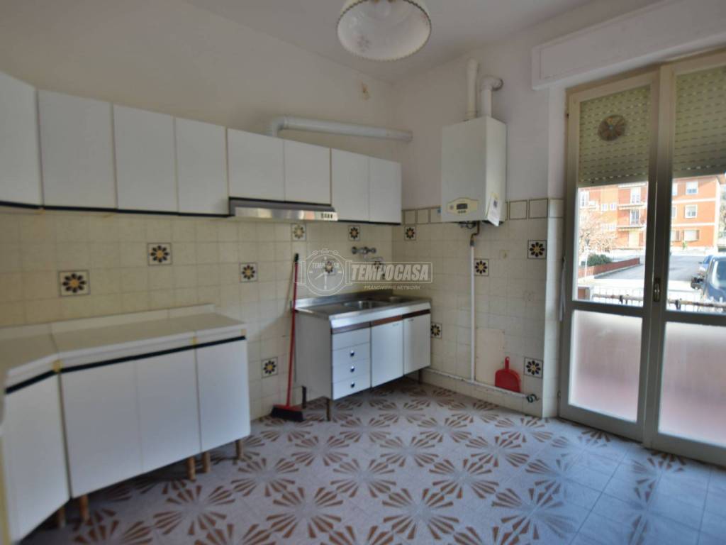 Appartamento a Matelica in Via Michelangelo - Foto 3