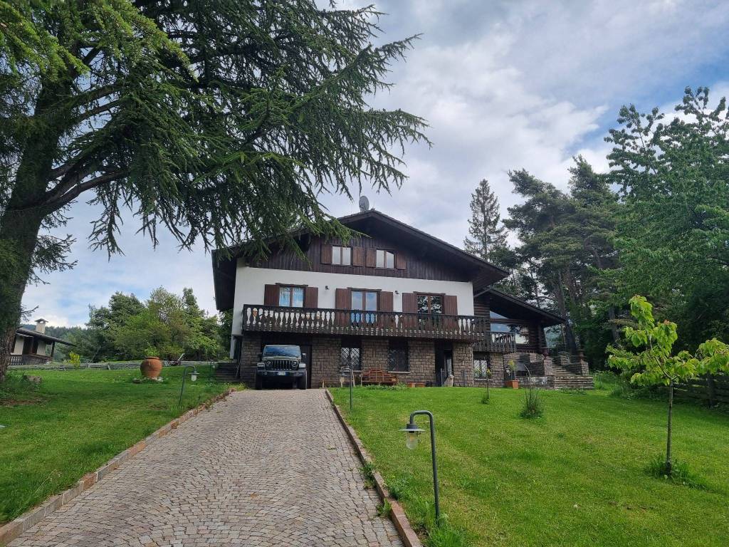 Villa a Amblar-don in Via Trento, 8 - Foto 2