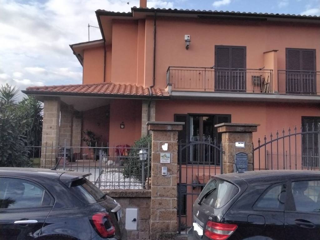 Villa a Monterosi in Via degli Oleandri - Foto 2