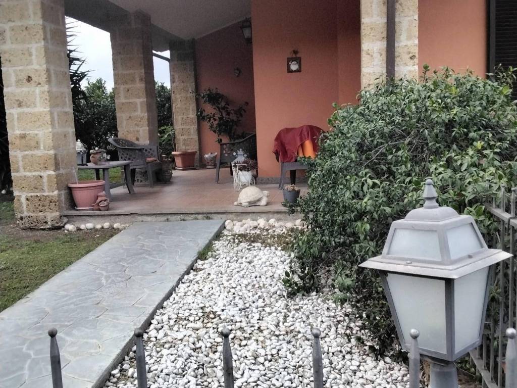 Villa a Monterosi in Via degli Oleandri - Foto 5