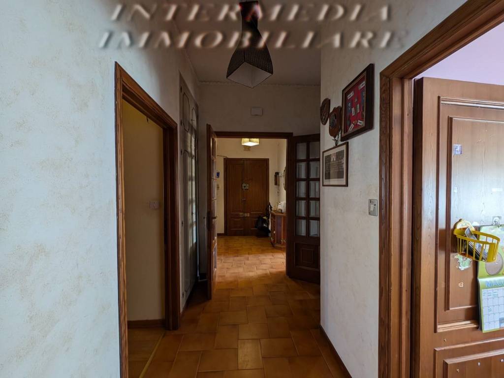 Appartamento a Montevarchi in Via Dante Alighieri - Foto 3