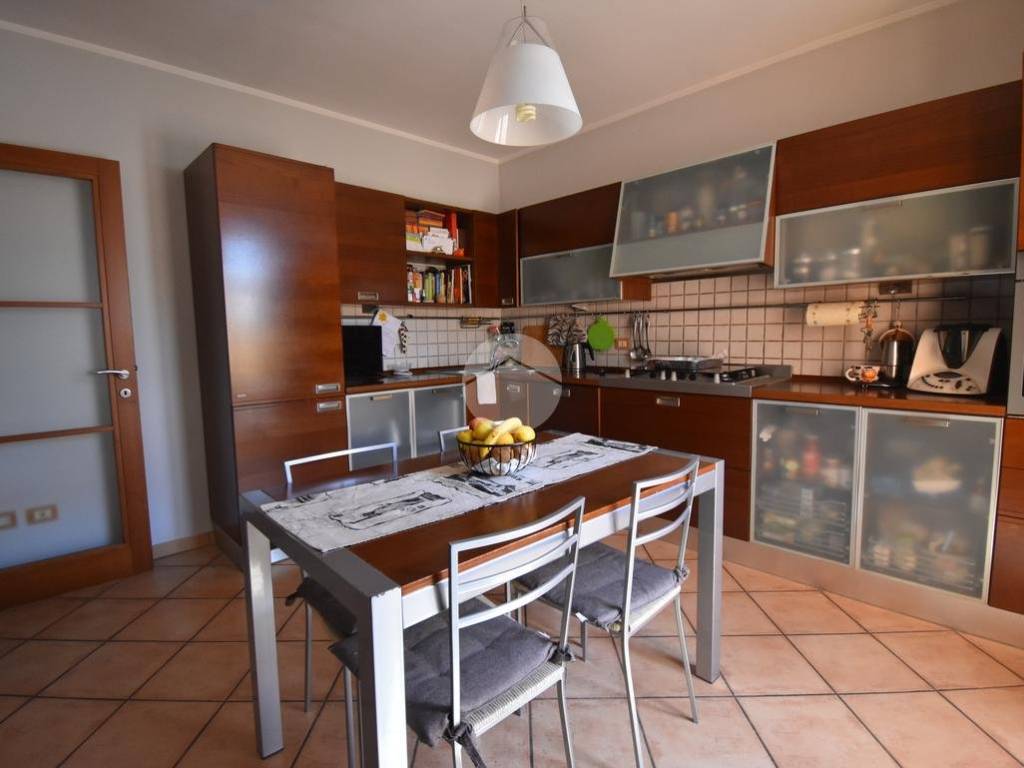 Villa a Castiglione delle stiviere in Via Casino Pernestano, 45 - Foto 2