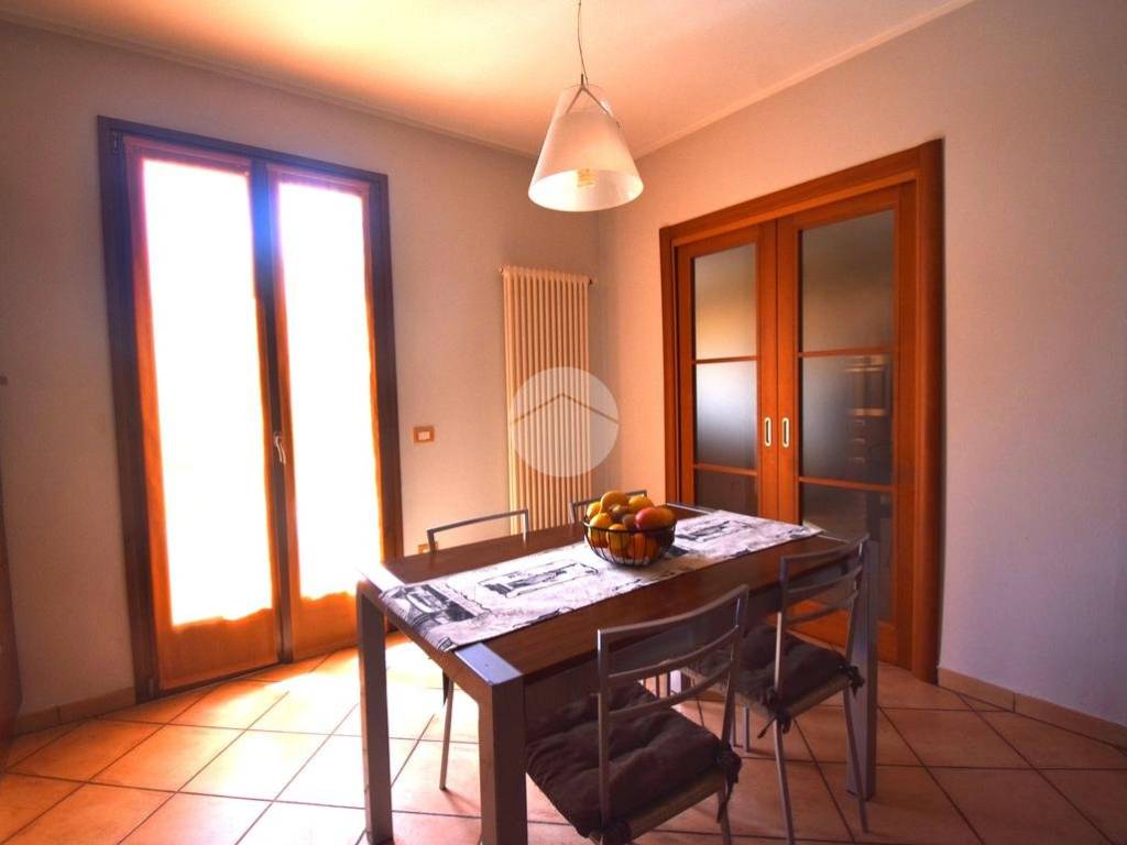 Villa a Castiglione delle stiviere in Via Casino Pernestano, 45 - Foto 3