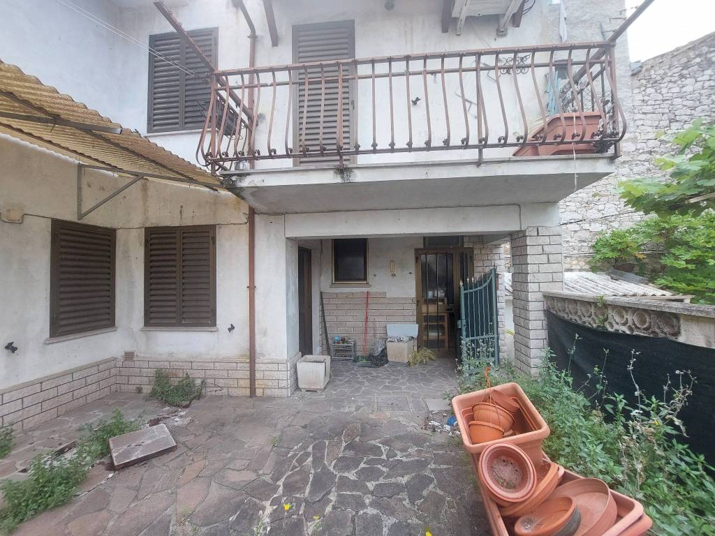 Villa a Monfalcone in Via Giovanni Randaccio, 20 - Foto 3