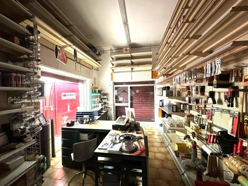 Box / garage a Scafati in Via Roma, 77 - Foto 5