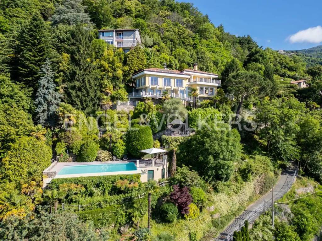 Villa a Cannero riviera in Via Ludovico Sacchetti, 78 - Foto 2