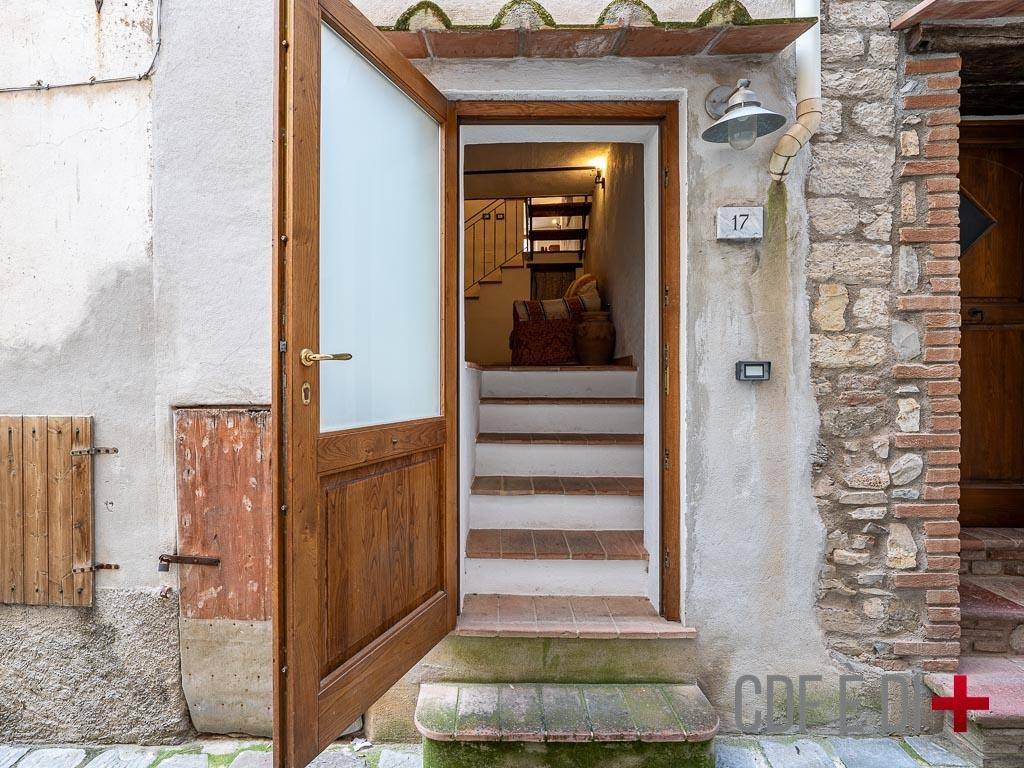 Appartamento a Monterotondo marittimo in Vicolo Cervo - Foto 4