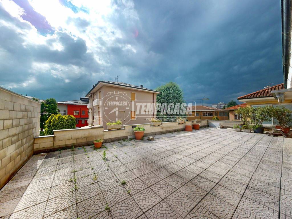 Appartamento a Varedo in Via Dante Alighieri 30 - Foto 2