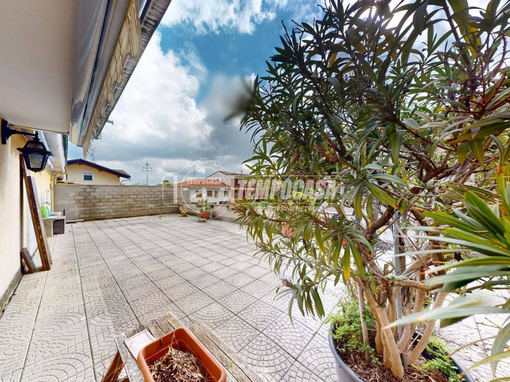 Appartamento a Varedo in Via Dante Alighieri 30 - Foto 4