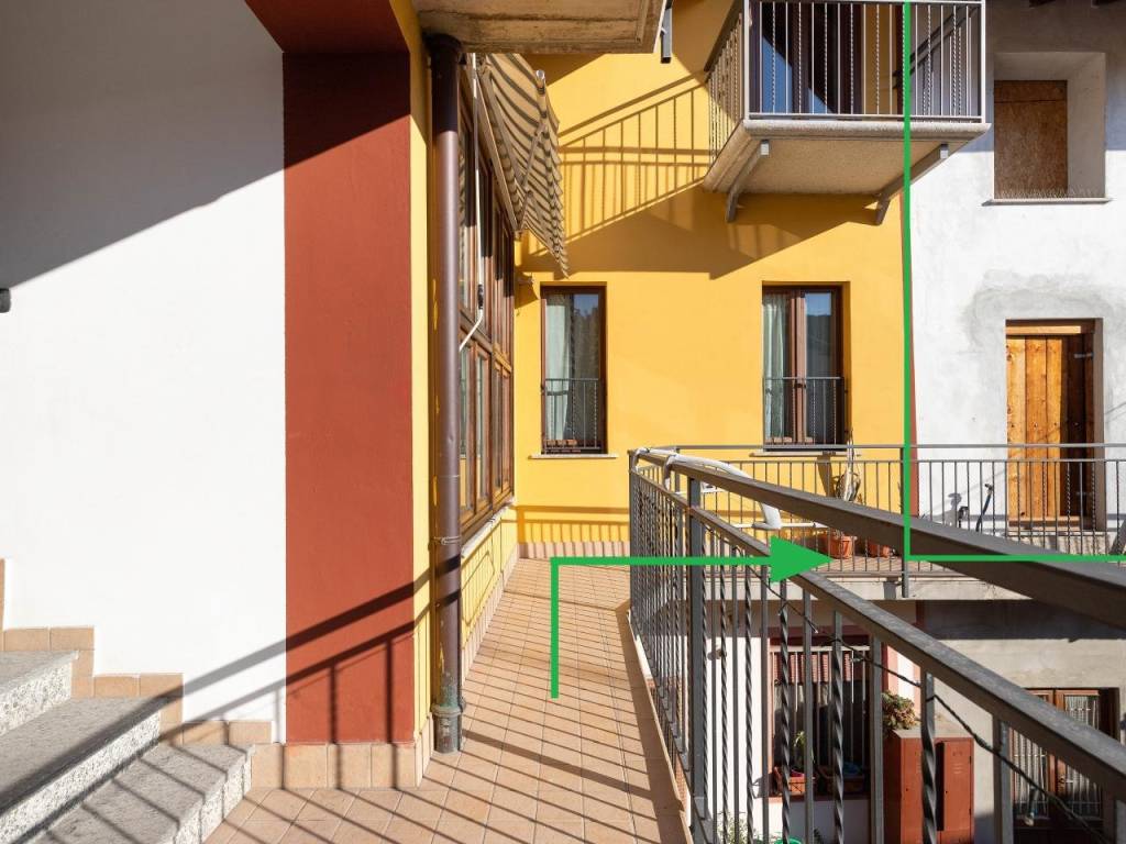 Appartamento a Cassano magnago in Via Alberto da Giussano, 4 - Foto 2