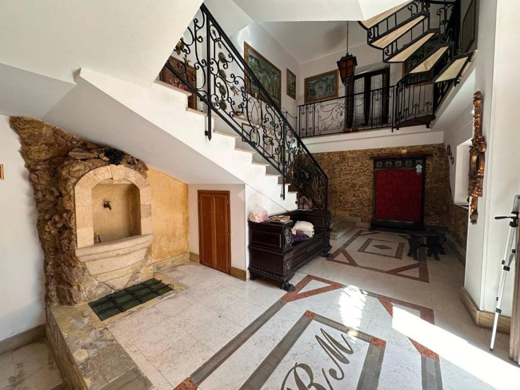 Casa indipendente a Crotone in Via Lucifero - Foto 2