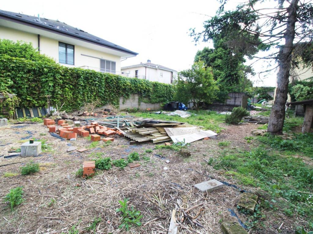 Terreno a Gorla maggiore in Via Roma, 11 - Foto 4