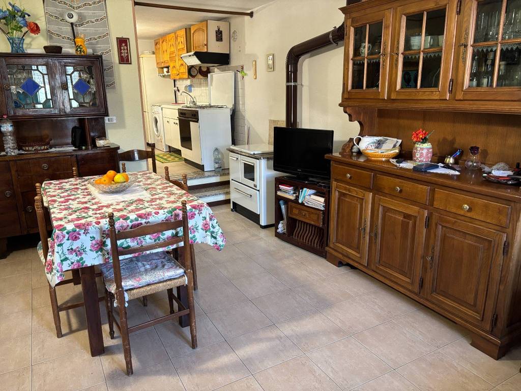 Casa indipendente a Saint-nicolas in Frazione Lyveroulaz, 38 - Foto 2