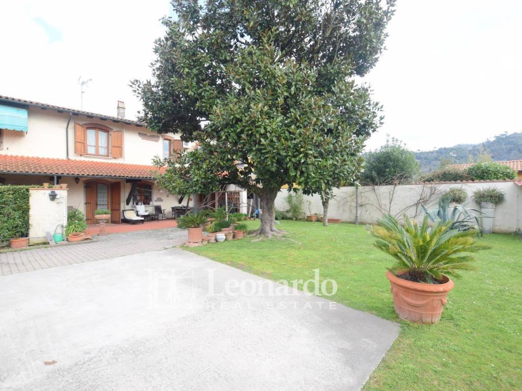 Casa indipendente a Massarosa in Via Ritomboli - Foto 3