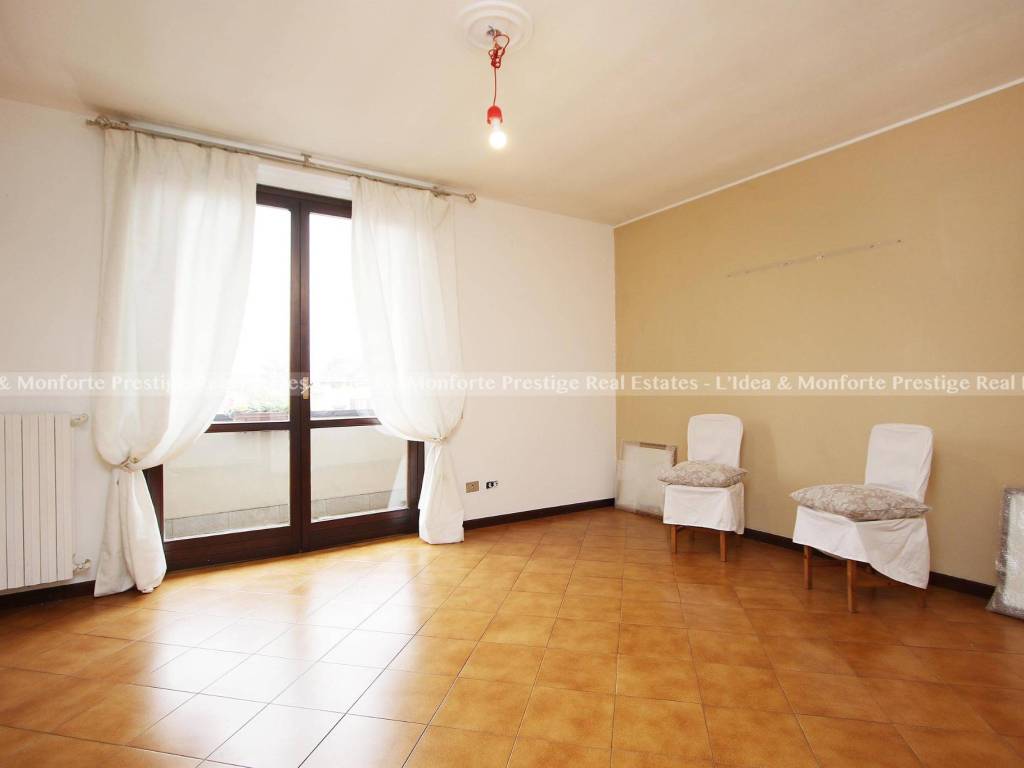 Appartamento a Uboldo in Via Italia - Foto 2