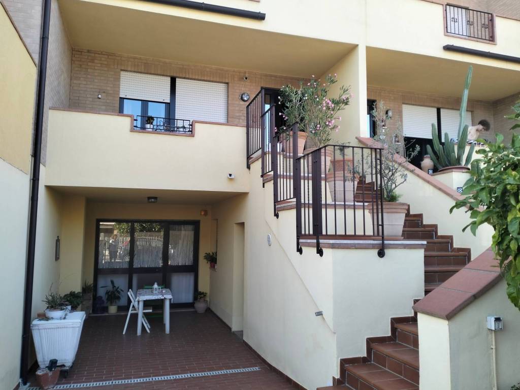 Villa a Porto sant'elpidio in Via Pietro Nenni - Foto 5