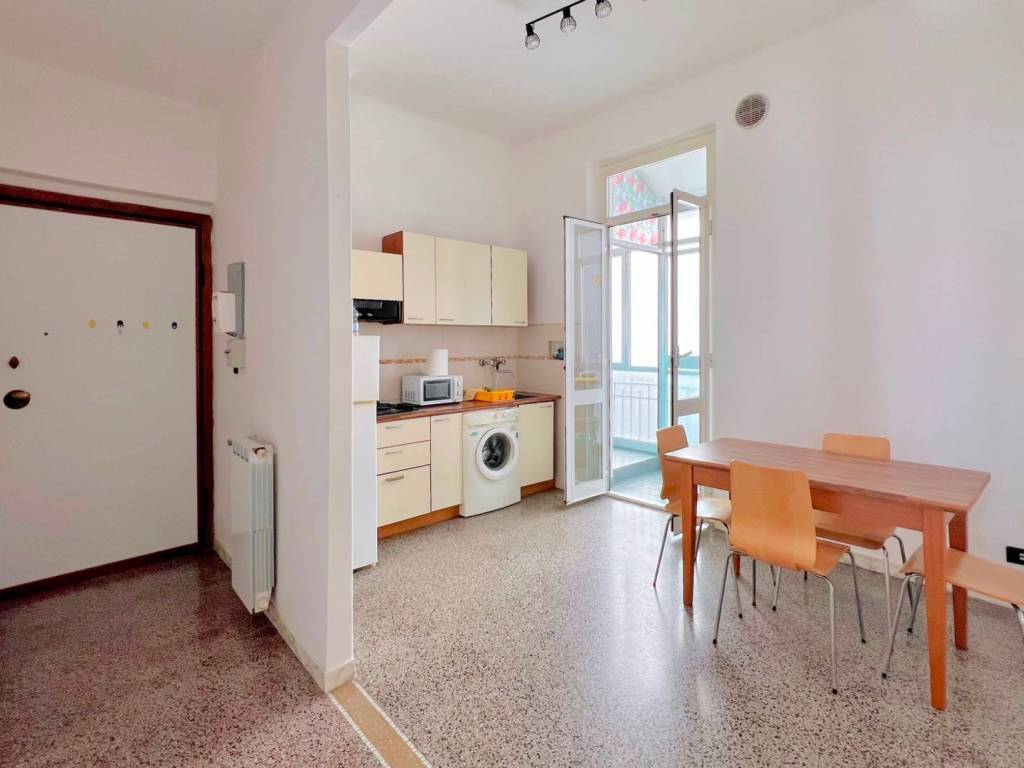 Appartamento a Vado ligure in Via Luigi Cadorna - Foto 3