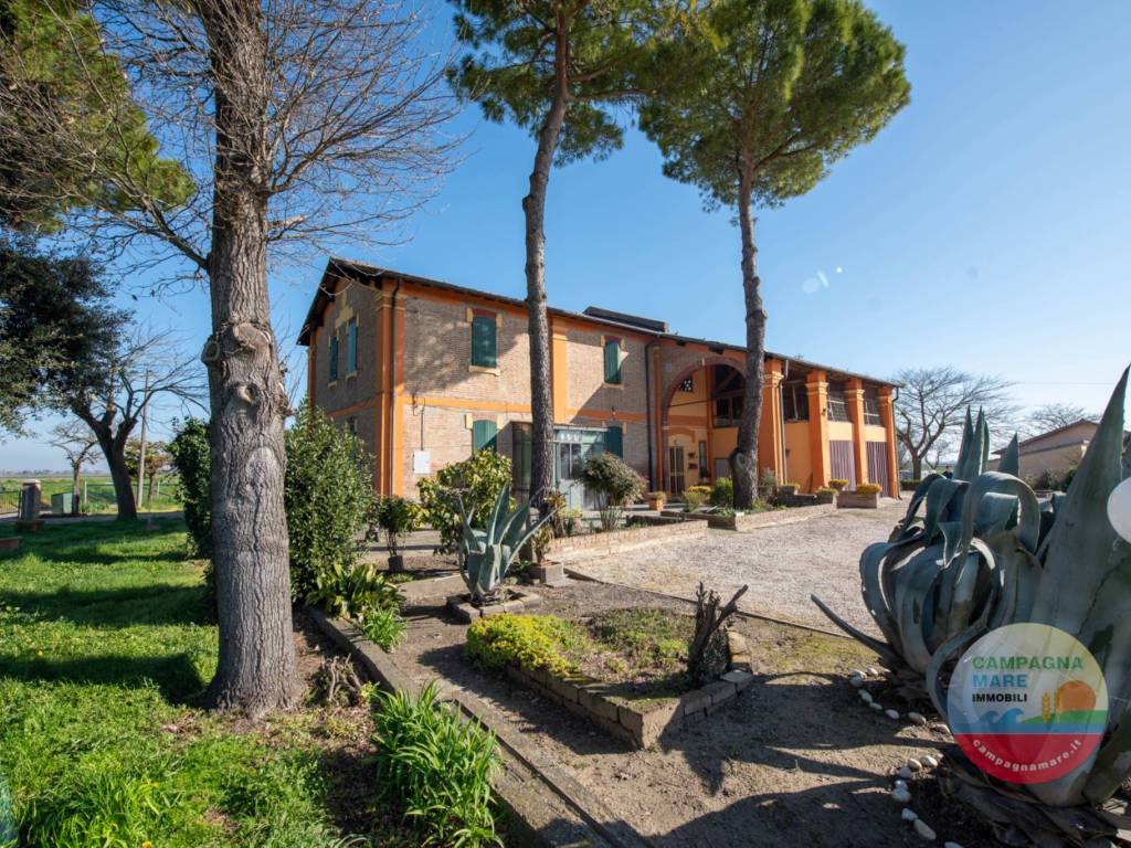 Villa a Jolanda di savoia in Piazza Unità d'Italia - Foto 2