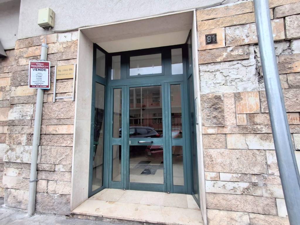 Appartamento a Taranto in Via Polibio, 91 - Foto 2