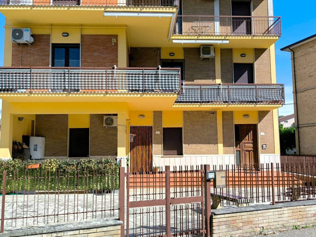 Appartamento a Bastia umbra in Via Carmelo Battaglia, 8 - Foto 2