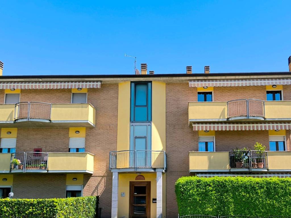 Appartamento a Bastia umbra in Via Lago di Como, 2 - Foto 2