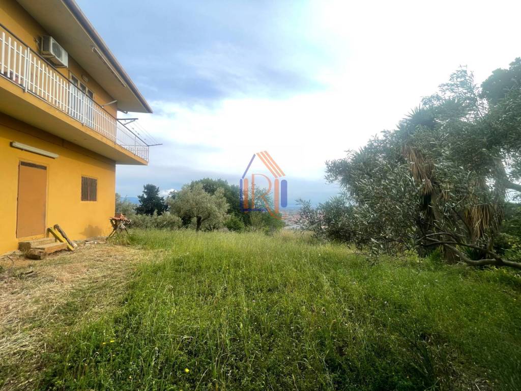 Casa indipendente a Lamezia terme in Via Rosario Livatino, 7 - Foto 4