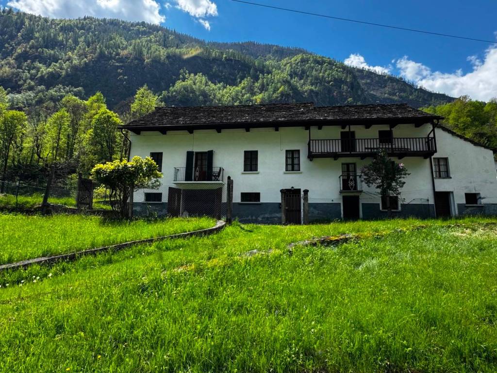 Casa indipendente a Antrona schieranco in Via Balzardi, 43 - Foto 4