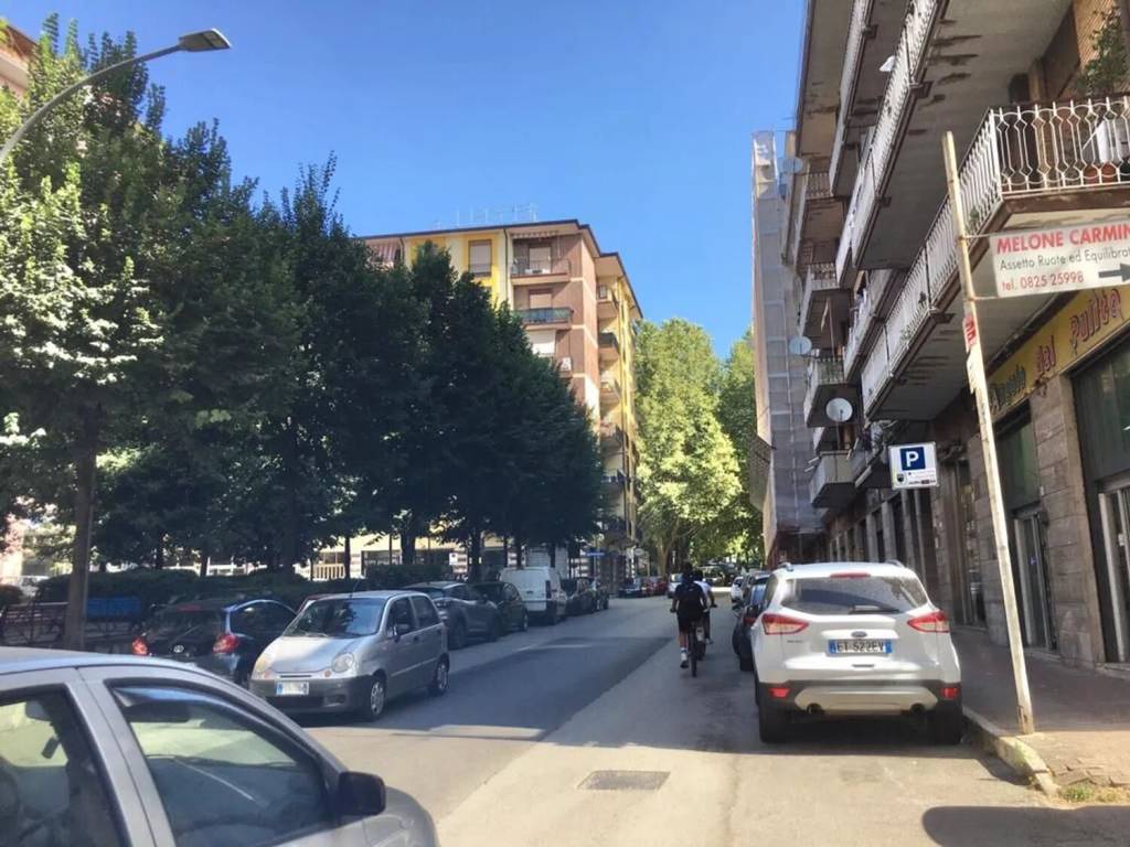 Box / garage a Avellino in Via Capozzi S.N.C. - Foto 4
