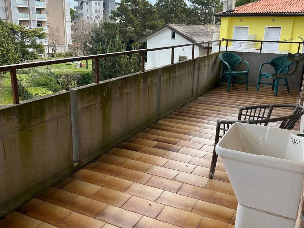 Appartamento a Lignano sabbiadoro in Via Dei Tigli - Foto 2