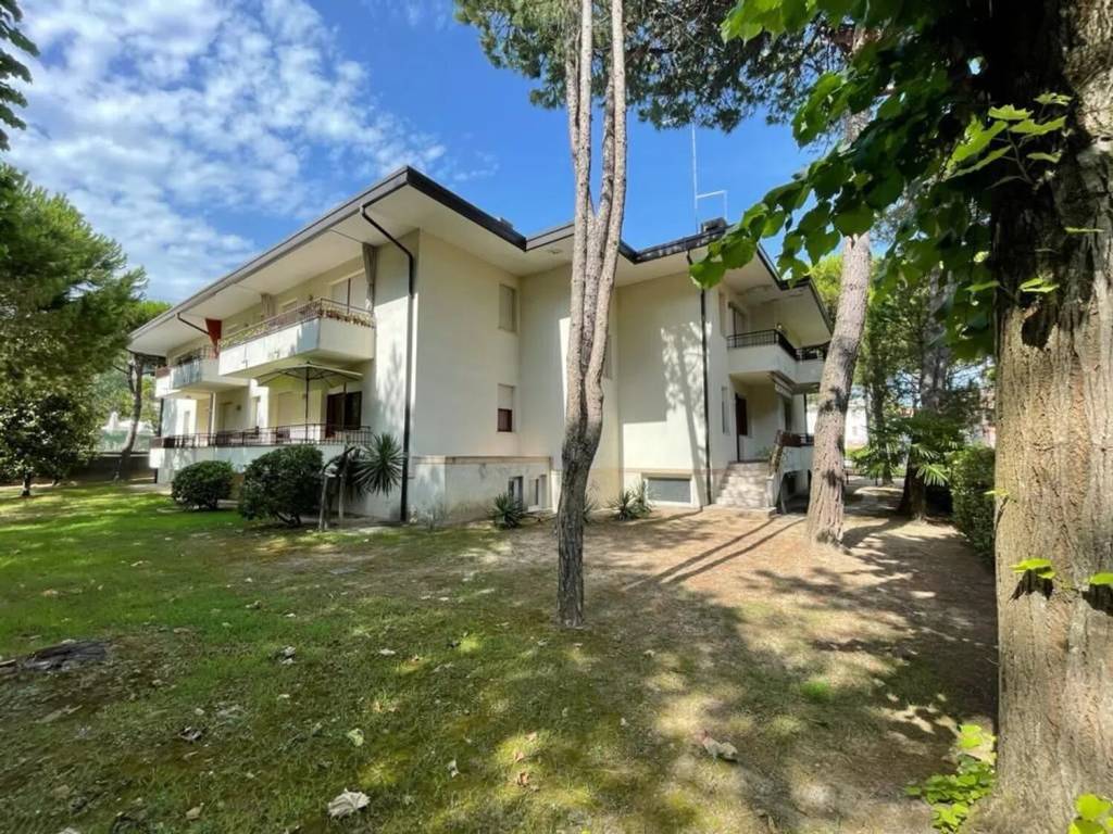 Appartamento a Lignano sabbiadoro in Raggio Di Venere S.N.C. - Foto 2