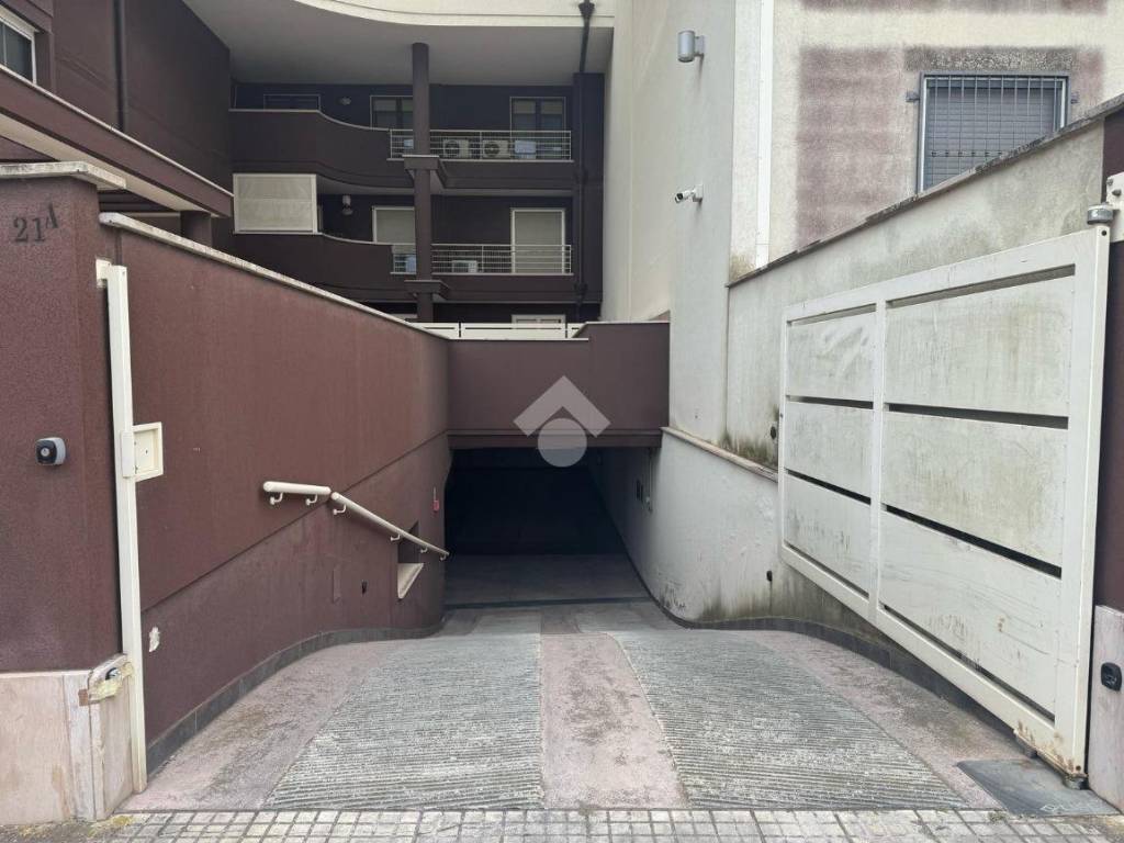 Box / garage a Brindisi in Via Giuseppe Doldo, 21 - Foto 2